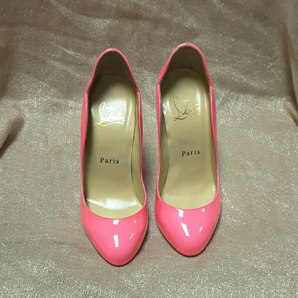 Christian Louboutin Wawy Dolly - Picture 2 of 5